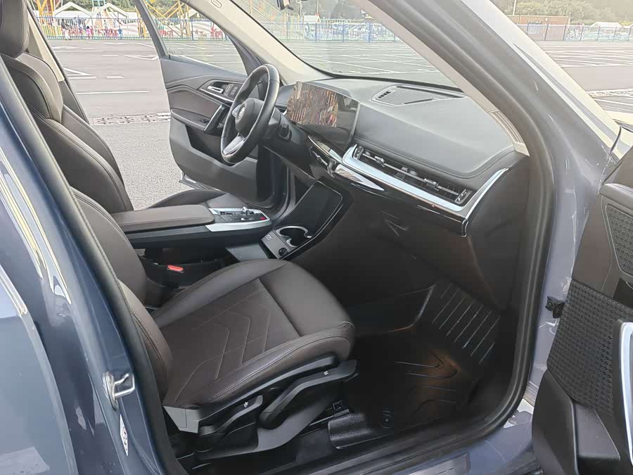 BMW X1 2023 sDrive20Li X Design Package - zdjęcie 14
