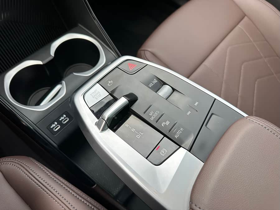 BMW X1 2023 sDrive20Li X Design Package - zdjęcie 17