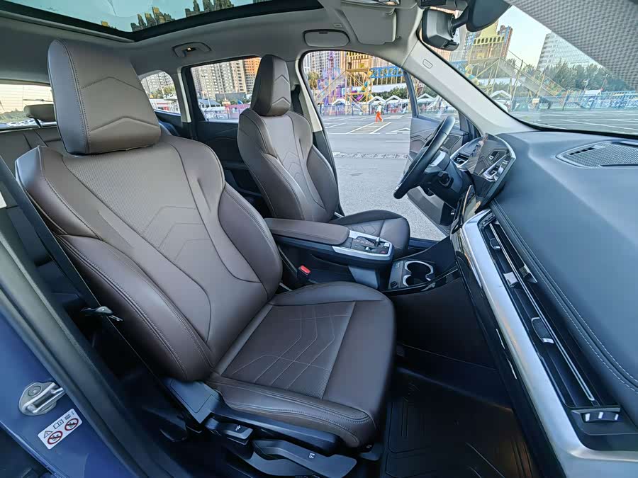 BMW X1 2023 sDrive20Li X Design Package - zdjęcie 17