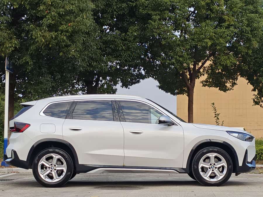BMW X1 2023 sDrive20Li X Design Package - zdjęcie 4