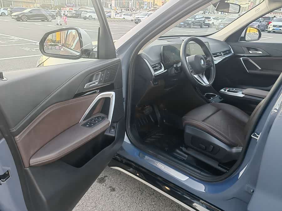 BMW X1 2023 sDrive20Li X Design Package - zdjęcie 9