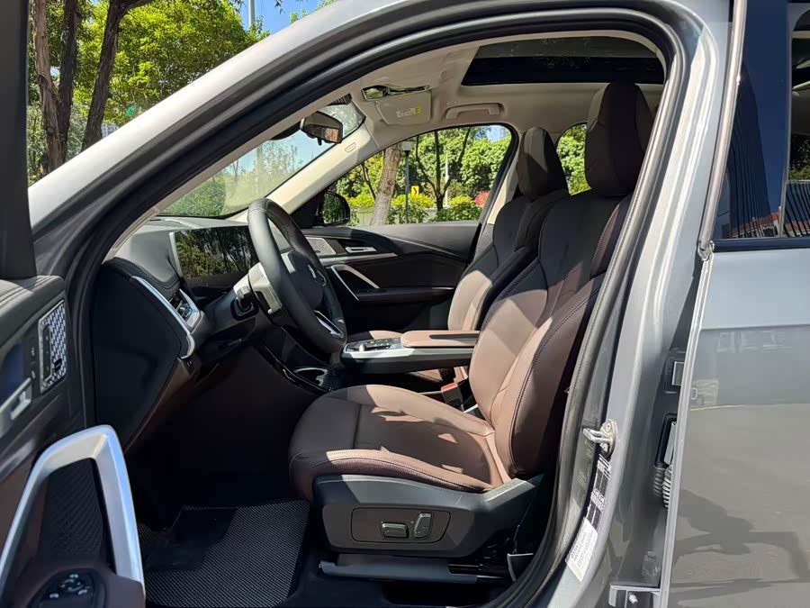BMW X1 2023 sDrive25Li M Sport Package - zdjęcie 8