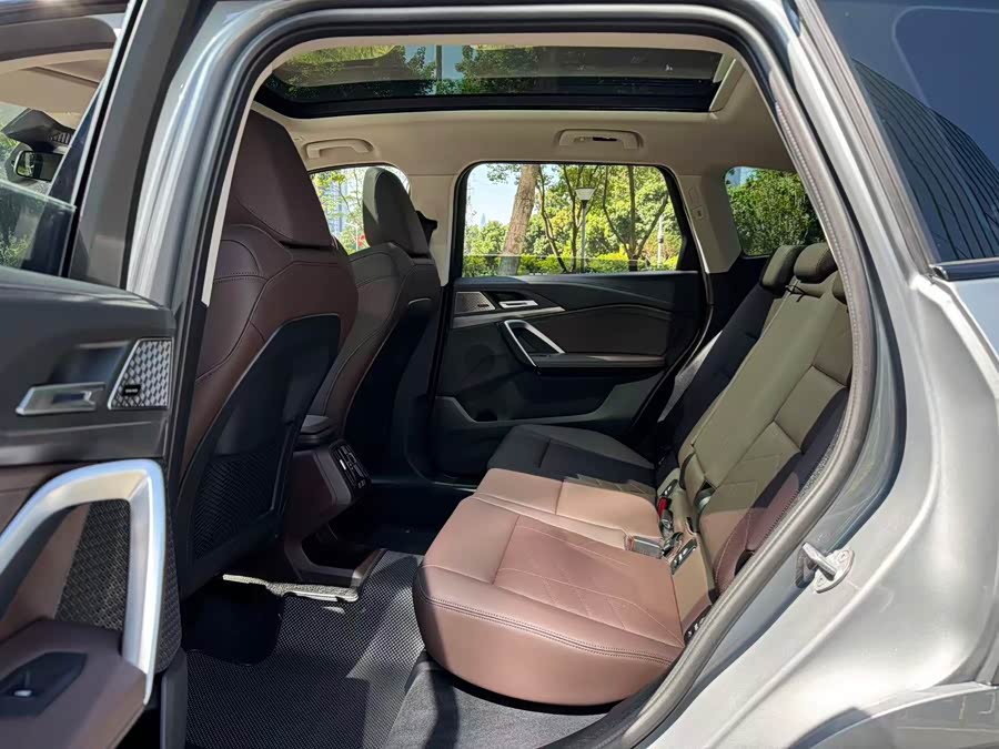 BMW X1 2023 sDrive25Li M Sport Package - zdjęcie 9