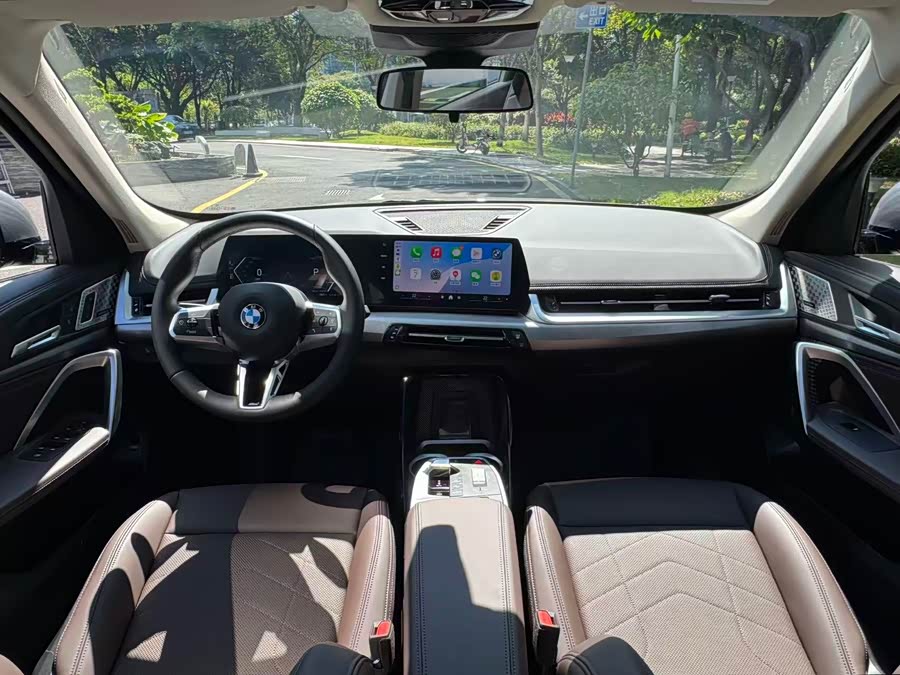 BMW X1 2023 sDrive25Li M Sport Package - zdjęcie 10