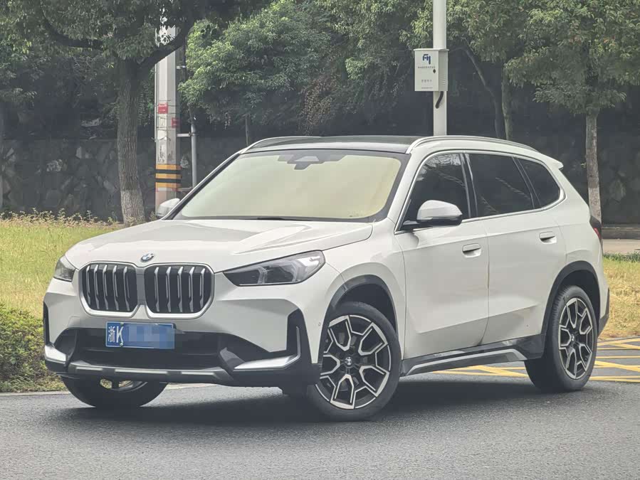 BMW X1 2023 xDrive25Li X Design Package - zdjęcie 1