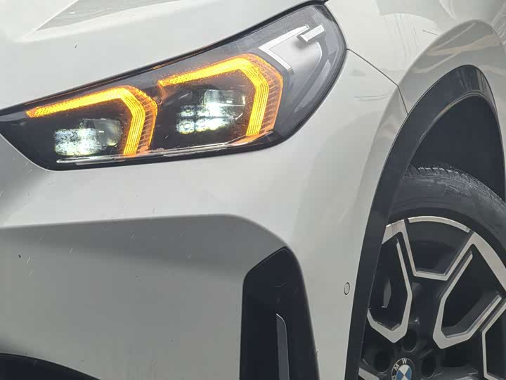 BMW X1 2023 xDrive25Li X Design Package - zdjęcie 19