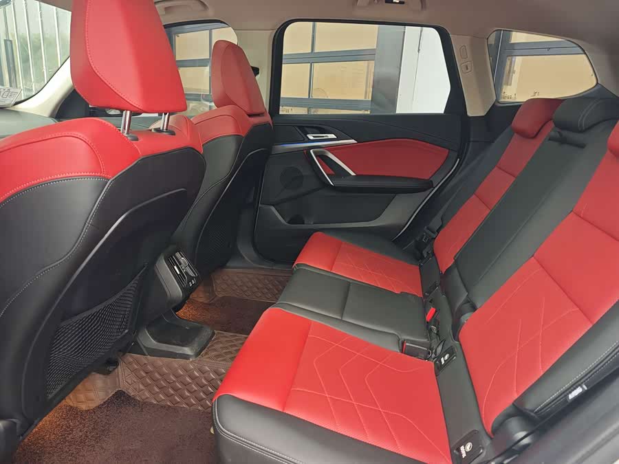 BMW X1 2024 sDrive25Li M Sport - zdjęcie 11