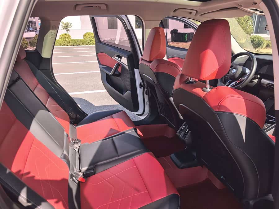 BMW X1 2024 sDrive25Li M Sport - zdjęcie 13