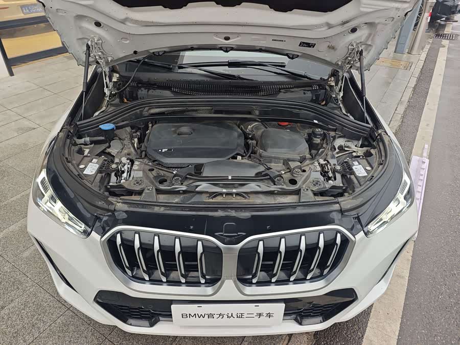 BMW X1 2024 sDrive25Li M Sport - zdjęcie 17