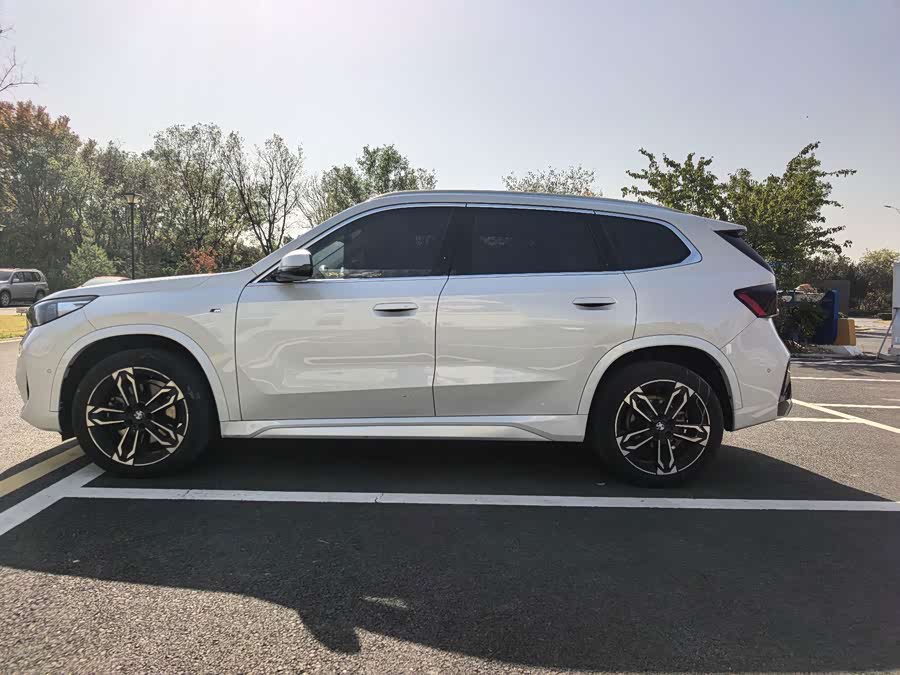 BMW X1 2024 sDrive25Li M Sport - zdjęcie 8
