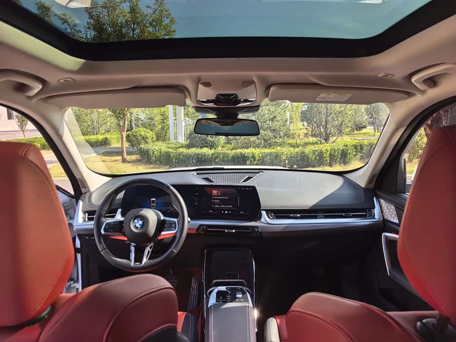 BMW X1 2024 sDrive25Li M Sport - zdjęcie 10