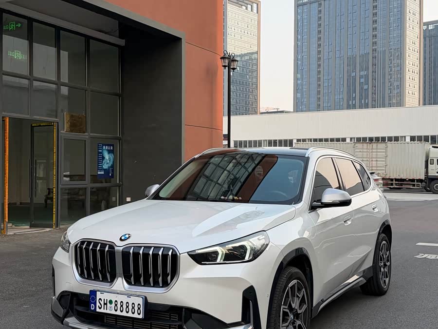 BMW X1 2024 sDrive25Li X Design Package - zdjęcie 1