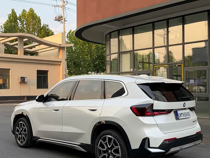 BMW X1 2024 sDrive25Li X Design Package - zdjęcie 14