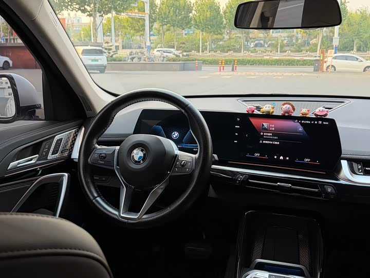 BMW X1 2024 sDrive25Li X Design Package - zdjęcie 17