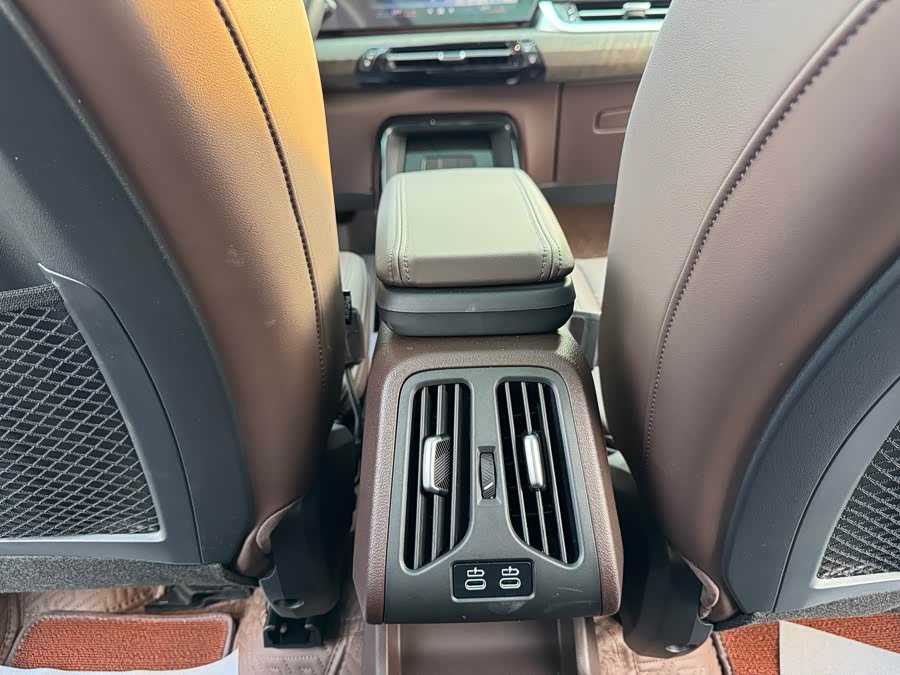 BMW X1 2024 xDrive25Li X Design - zdjęcie 18