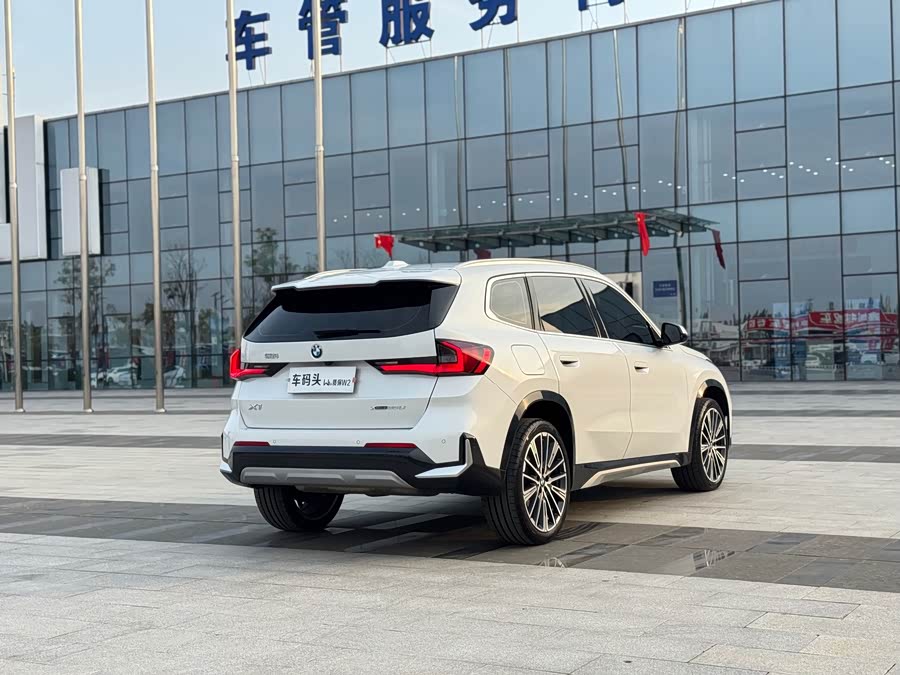 BMW X1 2024 xDrive25Li X Design - zdjęcie 7