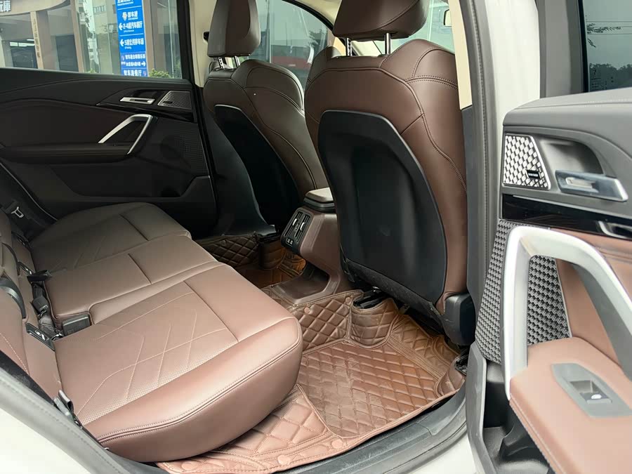 BMW X1 2025 sDrive25Li M Sport Package - zdjęcie 12