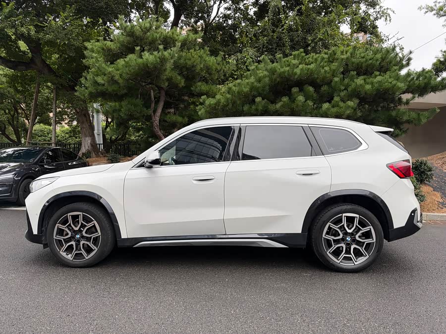 BMW X1 2025 sDrive25Li M Sport Package - zdjęcie 13