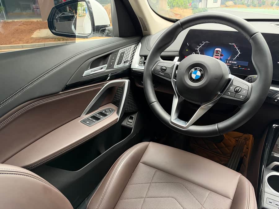 BMW X1 2025 sDrive25Li M Sport Package - zdjęcie 6