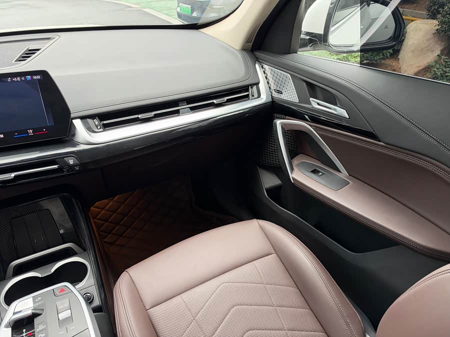 BMW X1 2025 sDrive25Li M Sport Package - zdjęcie 8