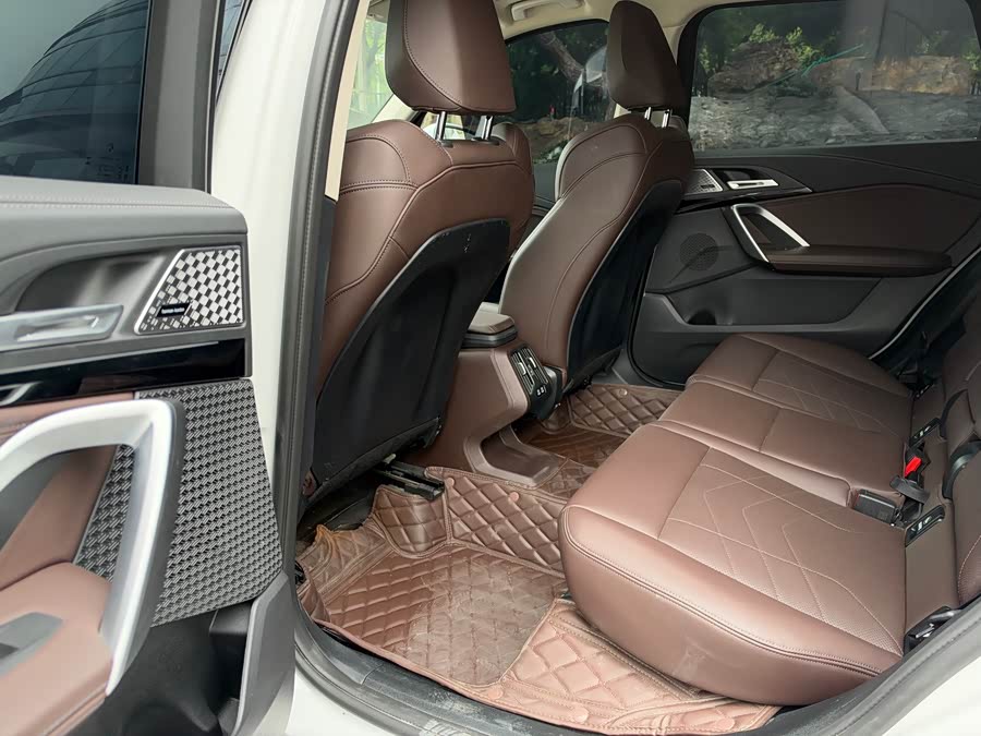 BMW X1 2025 sDrive25Li M Sport Package - zdjęcie 10