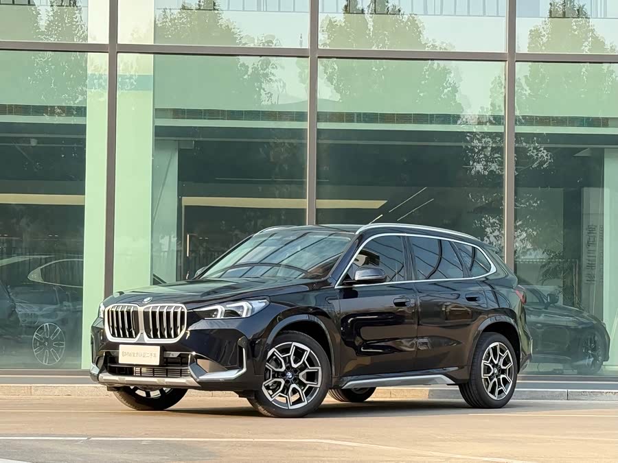 BMW X1 2026 sDrive25Li X Design - zdjęcie 1