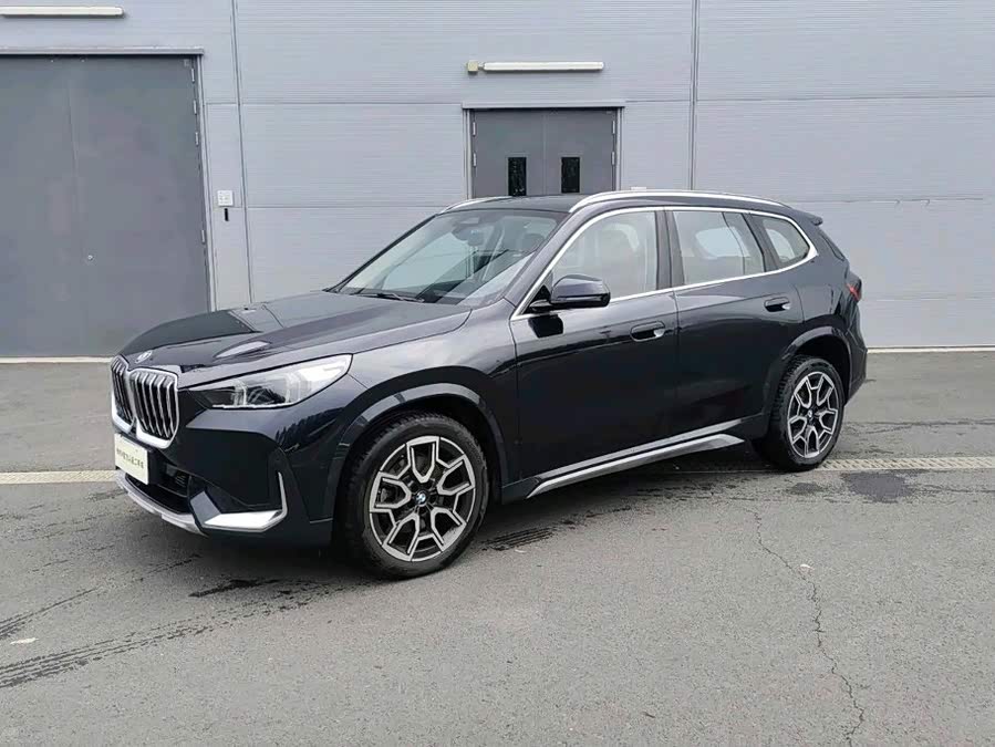 BMW X1 2026 sDrive25Li X Design - zdjęcie 1