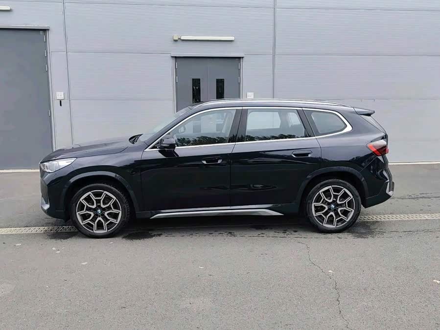 BMW X1 2026 sDrive25Li X Design - zdjęcie 2