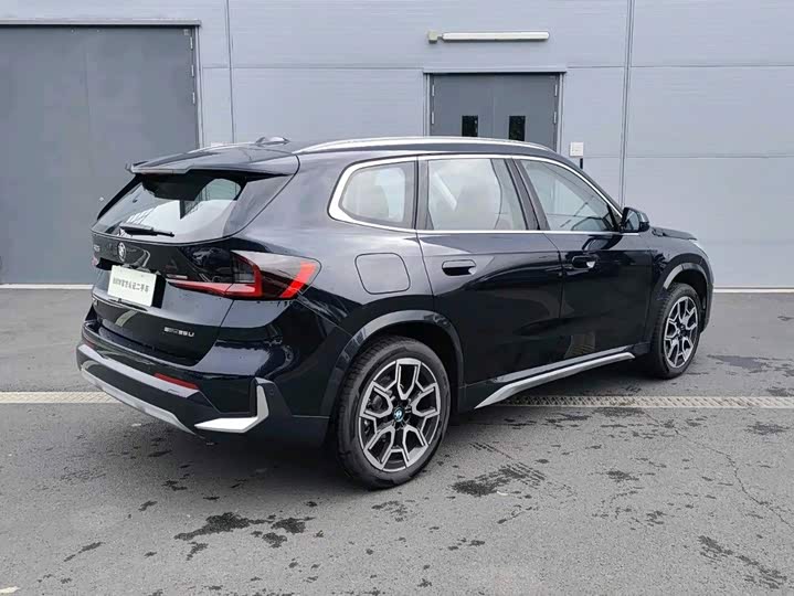 BMW X1 2026 sDrive25Li X Design - zdjęcie 18