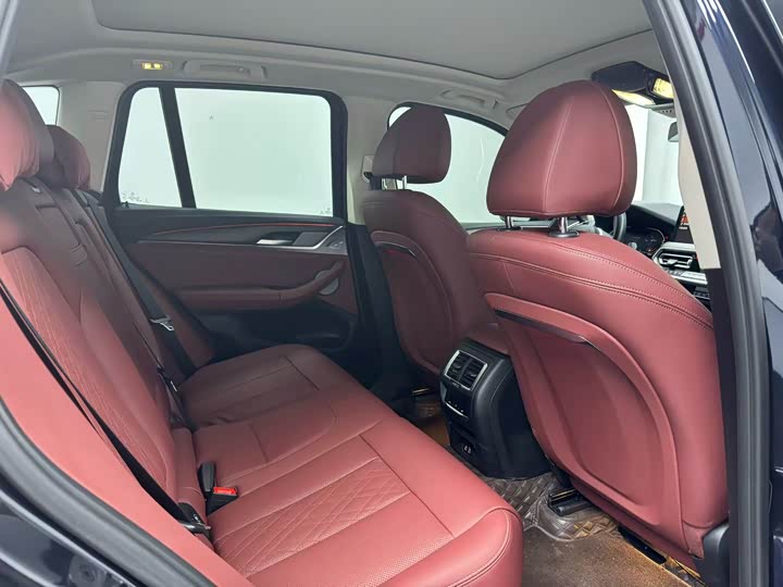 BMW X3 2023 Facelift xDrive30i Leading M Night Package - zdjęcie 18
