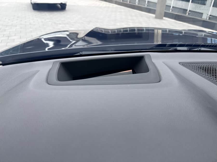 BMW X5 2022 Facelift xDrive 30Li Luxury M Sport Package - zdjęcie 16