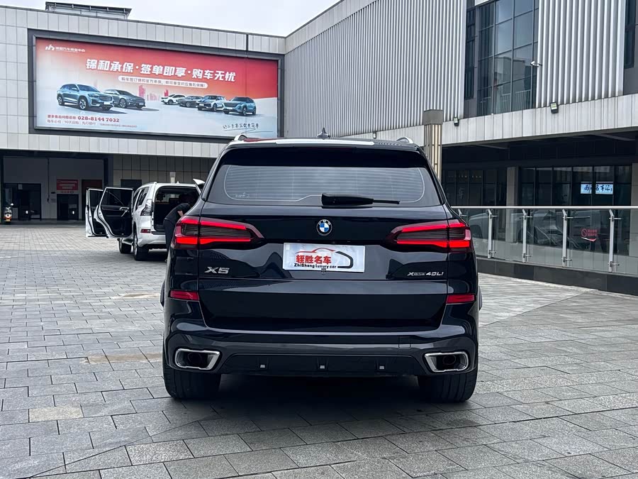 BMW X5 2022 Facelift xDrive 30Li Luxury M Sport Package - zdjęcie 18