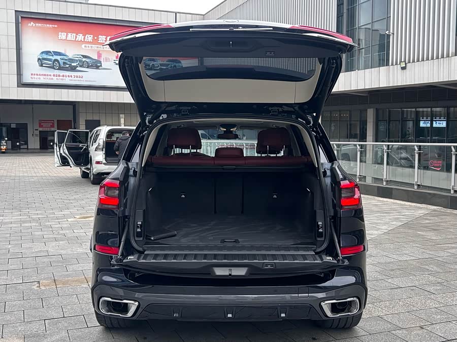 BMW X5 2022 Facelift xDrive 30Li Luxury M Sport Package - zdjęcie 20