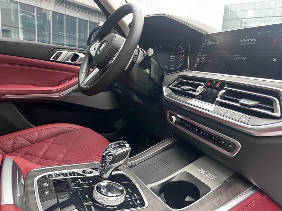 BMW X5 2022 Facelift xDrive 30Li Luxury M Sport Package - zdjęcie 5