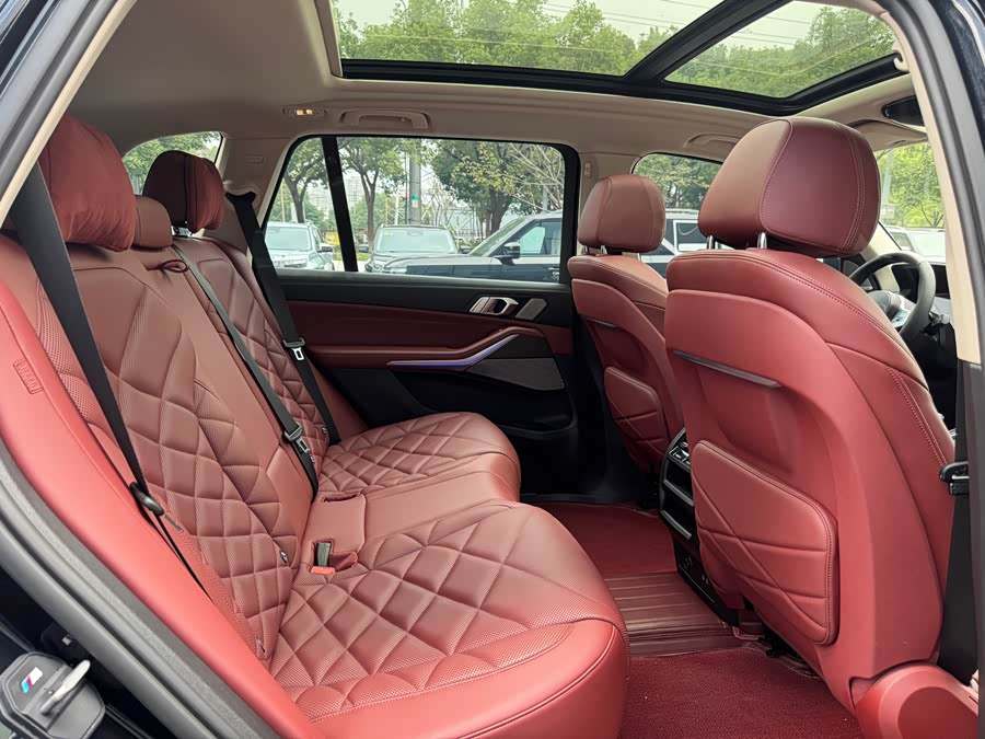 BMW X5 2022 xDrive 30Li Luxury M Sport Package - zdjęcie 15