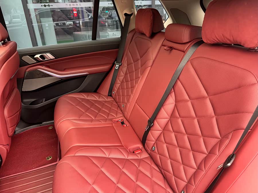 BMW X5 2022 xDrive 30Li Luxury M Sport Package - zdjęcie 9
