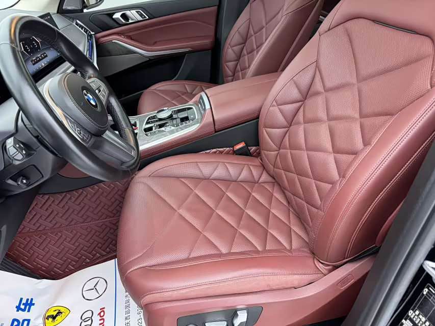 BMW X5 2023 xDrive 30Li Luxury M Sport Night Package - zdjęcie 15