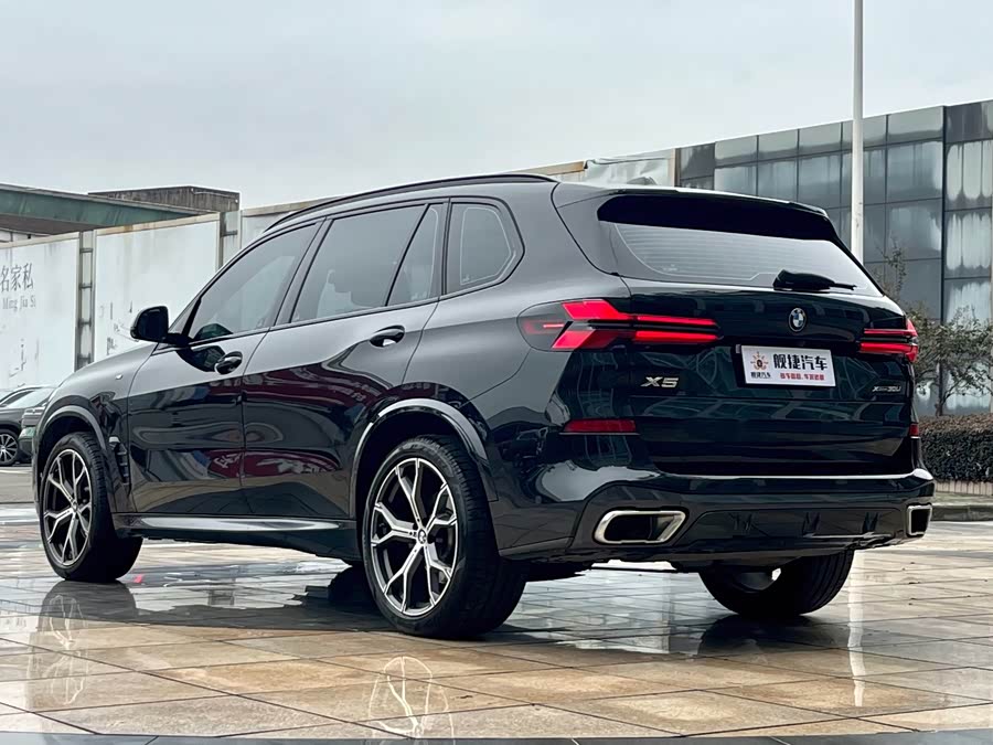 BMW X5 2023 xDrive 30Li Luxury M Sport Night Package - zdjęcie 6