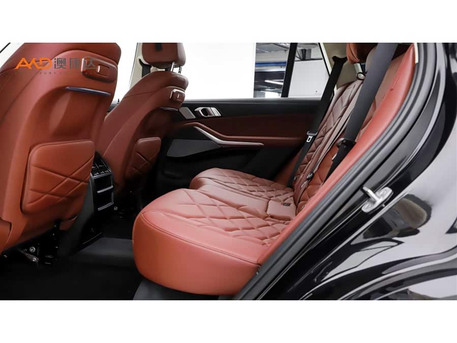 BMW X5 2023 xDrive 30Li Luxury M Sport Night Package - zdjęcie 7