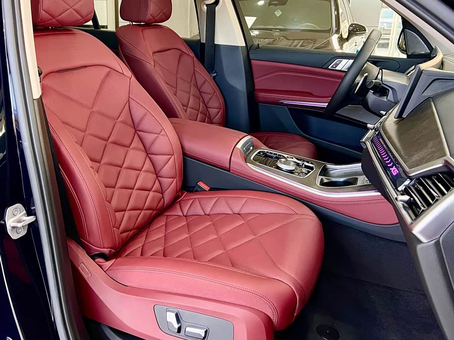 BMW X5 2023 xDrive 30Li Luxury M Sport Night Package - zdjęcie 8