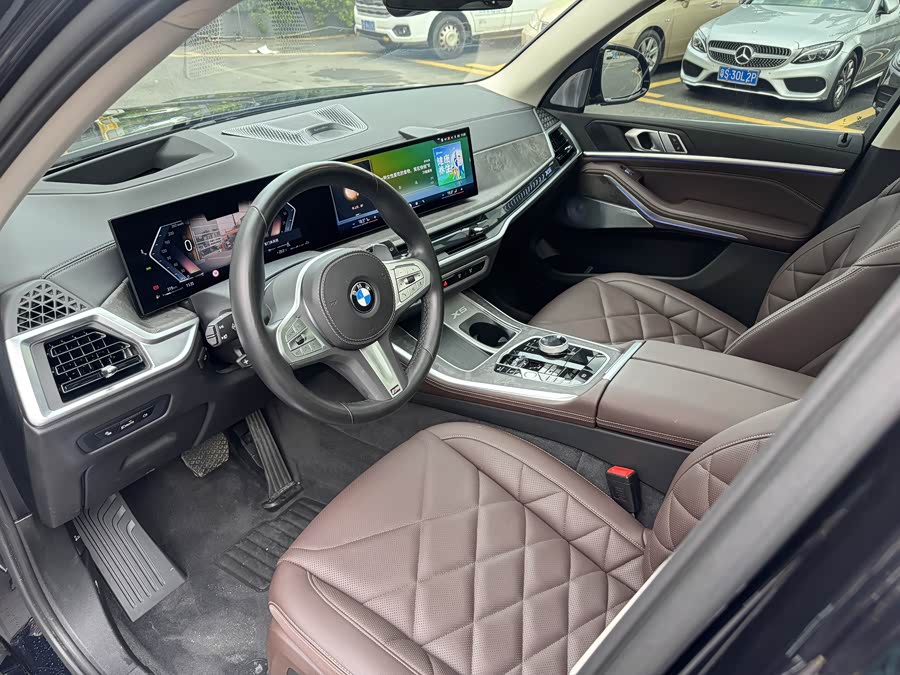 BMW X5 2023 xDrive 30Li Luxury M Sport Package - zdjęcie 4