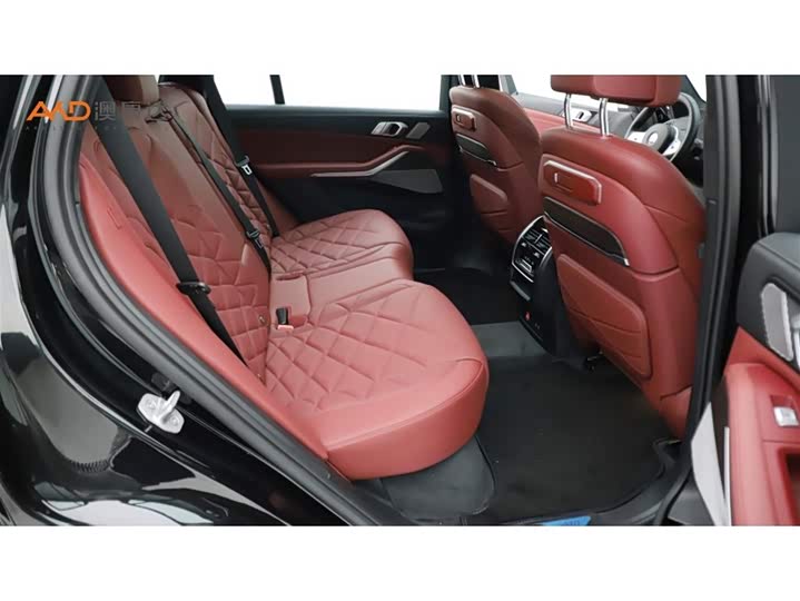 BMW X5 2023 xDrive 40Li M Sport Night Package - zdjęcie 18