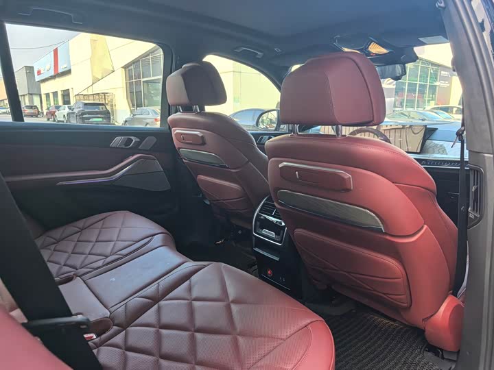 BMW X5 2023 xDrive 40Li M Sport Night Package - zdjęcie 19