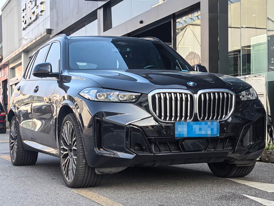 BMW X5 2023 xDrive 40Li M Sport Night Package - zdjęcie 3