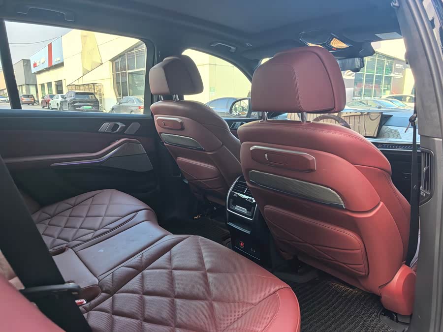 BMW X5 2023 xDrive 40Li M Sport Night Package - zdjęcie 8