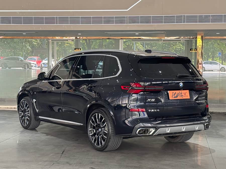 BMW X5 2023 xDrive 40Li M Sport - zdjęcie 13
