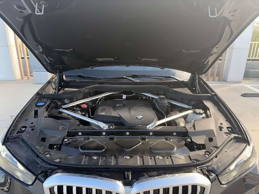 BMW X5 2025 xDrive 30Li Luxury M Sport Night Package - zdjęcie 11