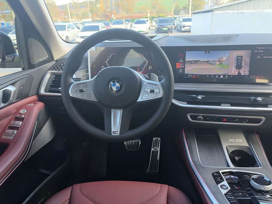 BMW X5 2025 xDrive 30Li Luxury M Sport Night Package - zdjęcie 7