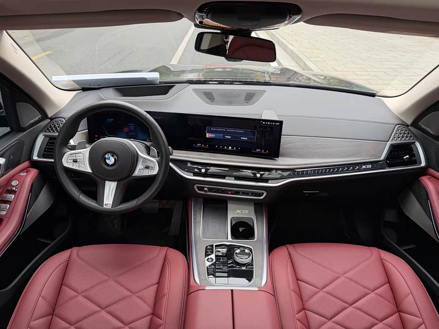 BMW X5 2026 xDrive 30Li Luxury M Sport Night Package - zdjęcie 10