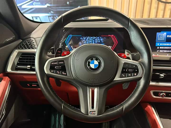 BMW X6 M 2023 Thunder Edition - zdjęcie 18